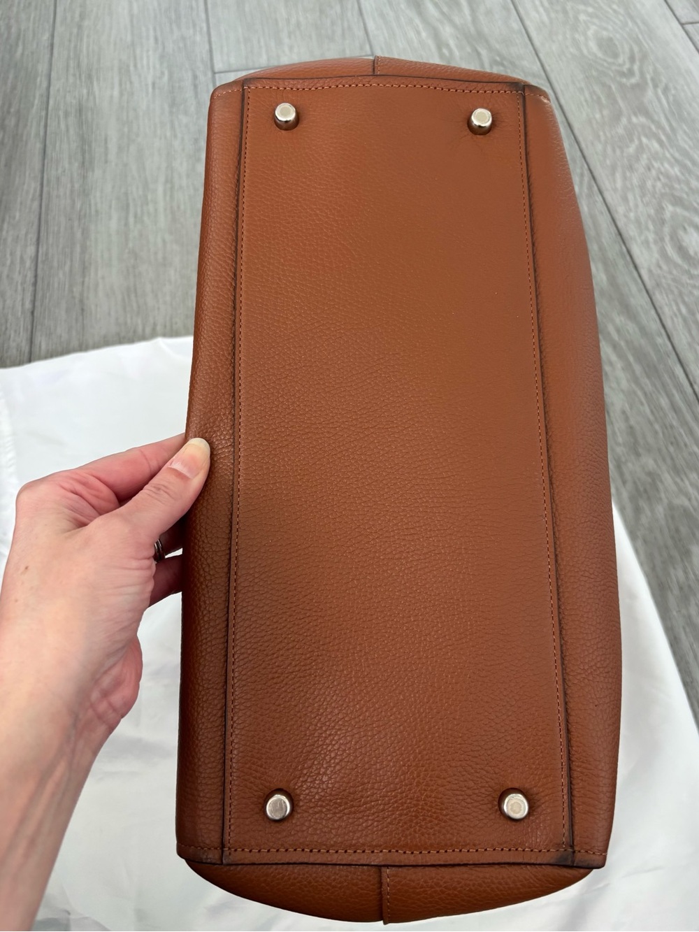 Coach Swagger bag in brown in GORGEOUS condition. Comes w branded dustbag. - Picture 6 of 12